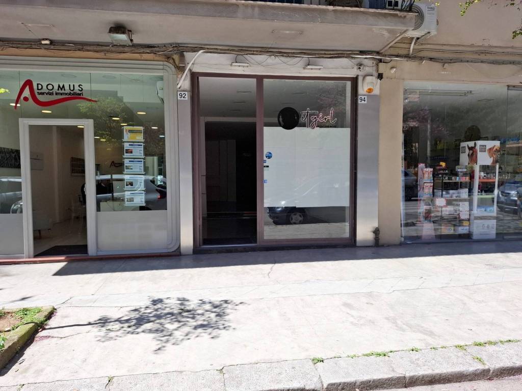 negozio in affitto a Palermo in zona Libertà