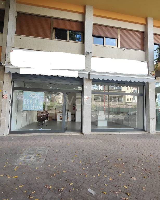 negozio in affitto a Palermo in zona Malaspina/Palagonia