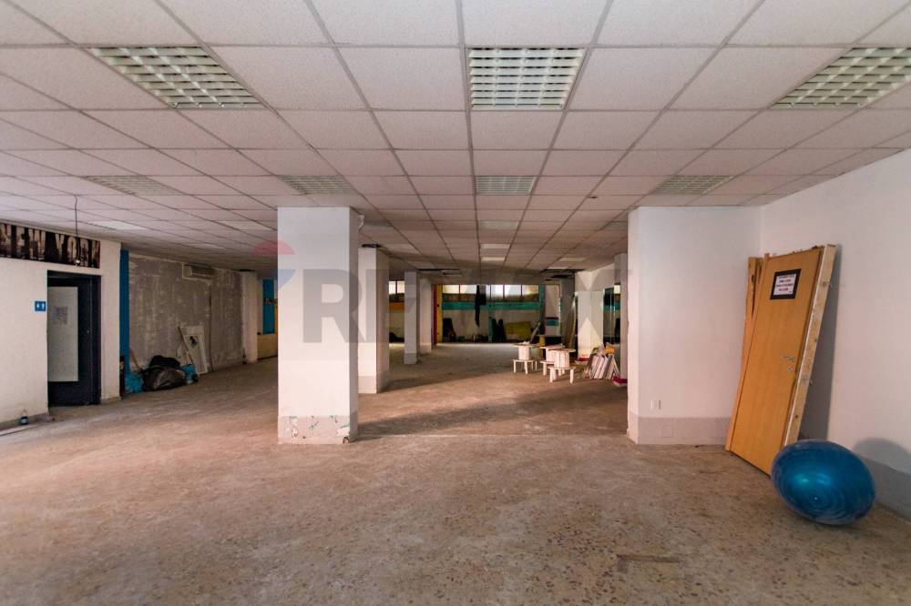 locale commerciale in affitto a Palermo