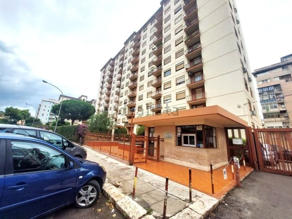 appartamento in affitto a Palermo in zona Montegrappa / Santa Rosalia