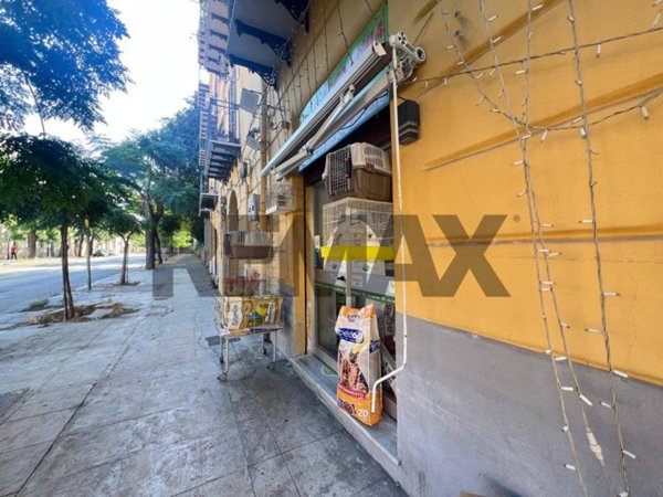 locale commerciale in affitto a Palermo in zona Calatafimi / Cuba