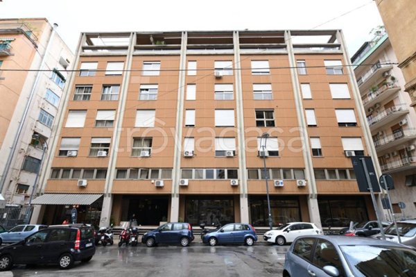 appartamento in affitto a Palermo in zona Politeama