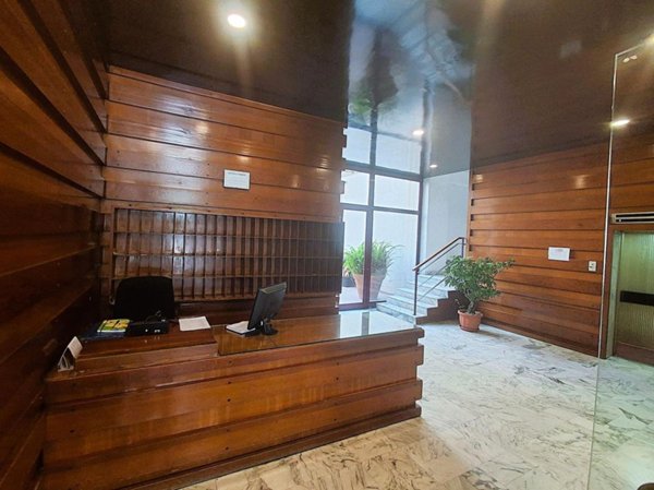 negozio in affitto a Palermo in zona Libertà