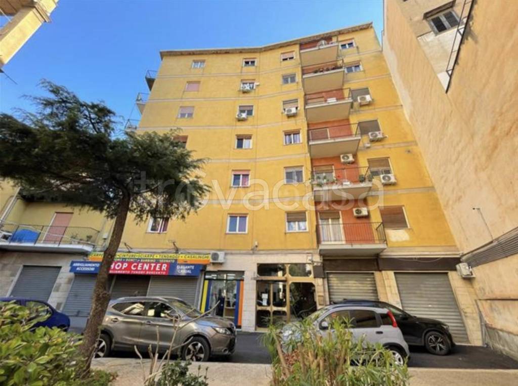locale commerciale in affitto a Palermo in zona Oreto