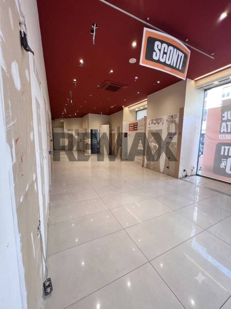locale commerciale in affitto a Palermo in zona Zisa