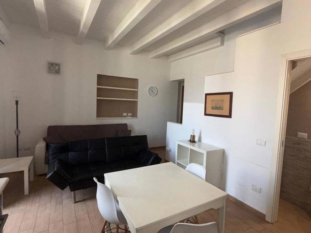 appartamento in affitto a Palermo in zona Politeama