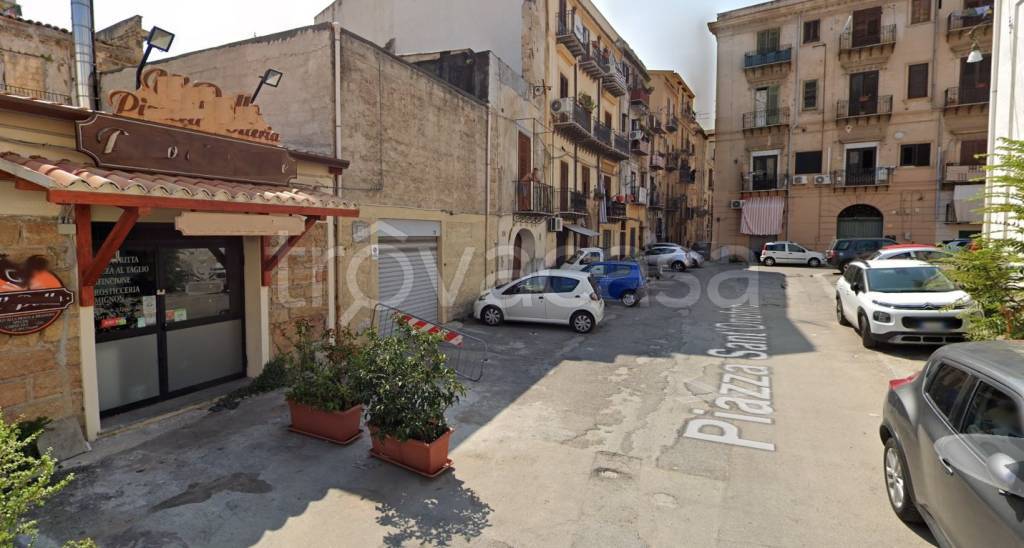 negozio in affitto a Palermo in zona Centro storico
