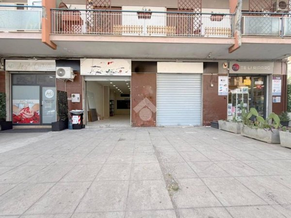 negozio in affitto a Palermo in zona Zisa
