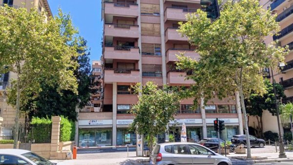 casa indipendente in affitto a Palermo in zona Libertà