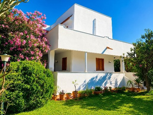 casa indipendente in affitto a Palermo in zona Mondello