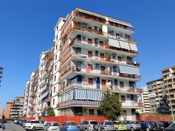 negozio in affitto a Palermo