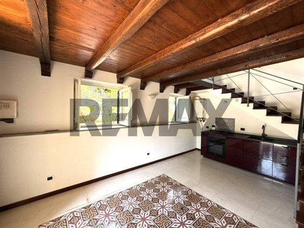 casa indipendente in affitto a Palermo in zona Mondello