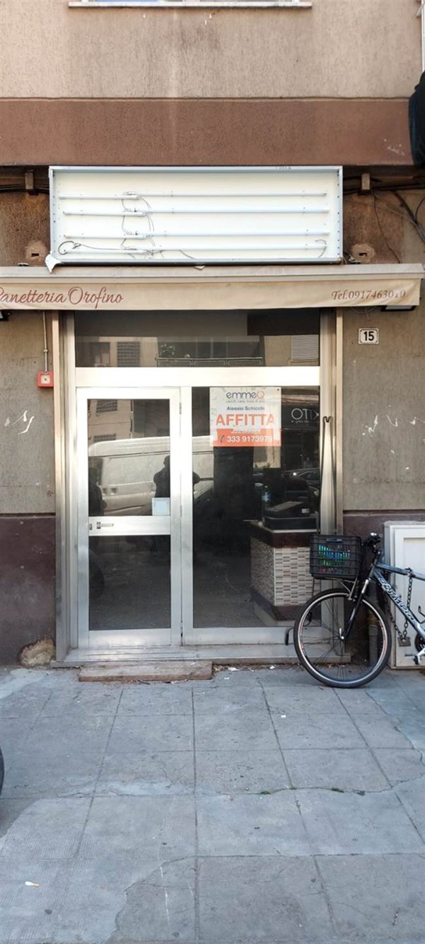 negozio in affitto a Palermo in zona Montepellegrino