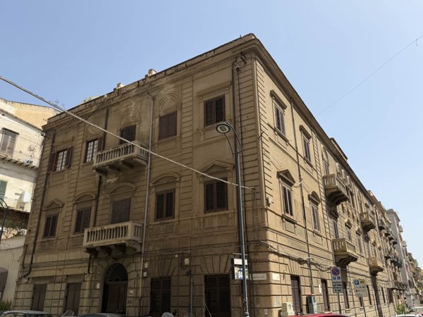 appartamento in affitto a Palermo in zona Politeama