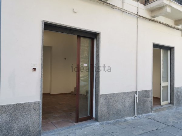 locale commerciale in affitto a Palermo