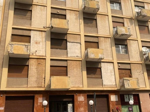 negozio in affitto a Palermo in zona Libertà
