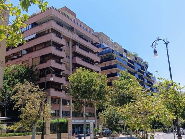 ufficio in affitto a Palermo in zona Libertà