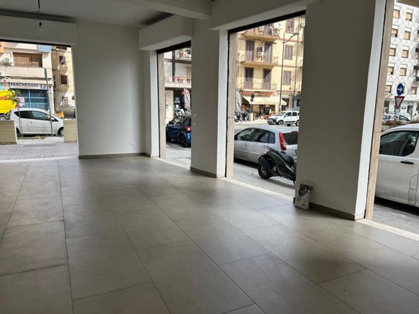 locale commerciale in affitto a Palermo in zona Libertà