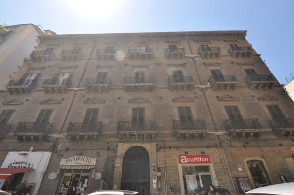 ufficio in affitto a Palermo in zona Politeama