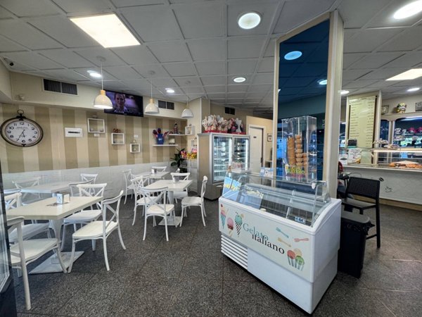 locale commerciale in affitto a Palermo in zona Uditore