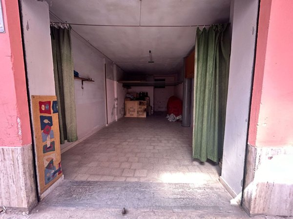 locale di sgombero in affitto a Palermo in zona Noce