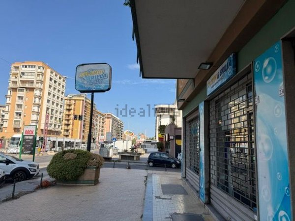locale commerciale in affitto a Palermo in zona Malaspina/Palagonia