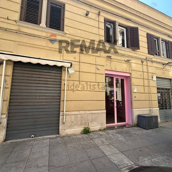 negozio in affitto a Palermo in zona Libertà