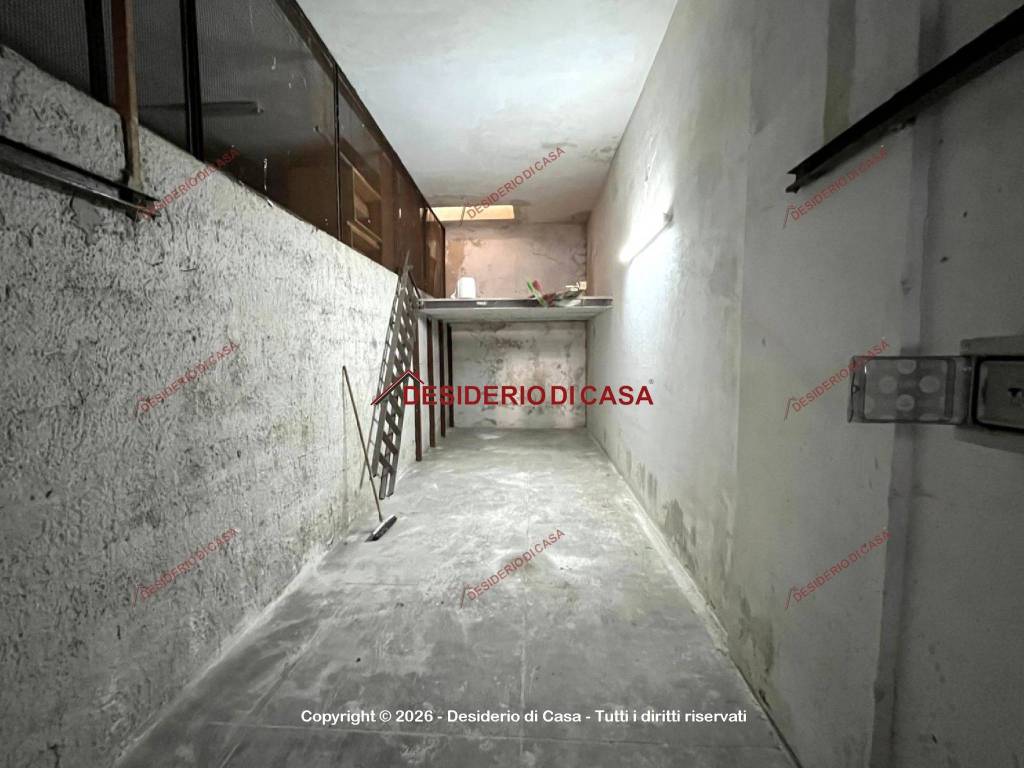 box auto in affitto a Palermo in zona Malaspina/Palagonia
