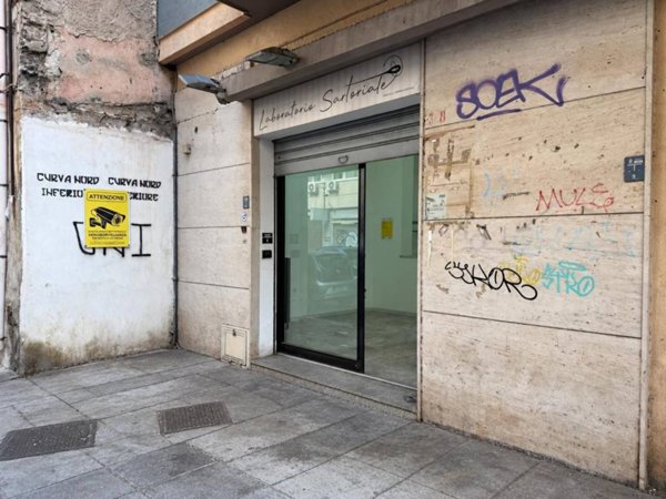 locale commerciale in affitto a Palermo
