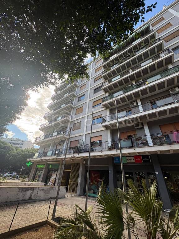 ufficio in affitto a Palermo in zona Libertà