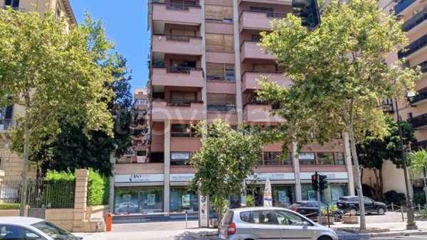 ufficio in affitto a Palermo in zona Libertà