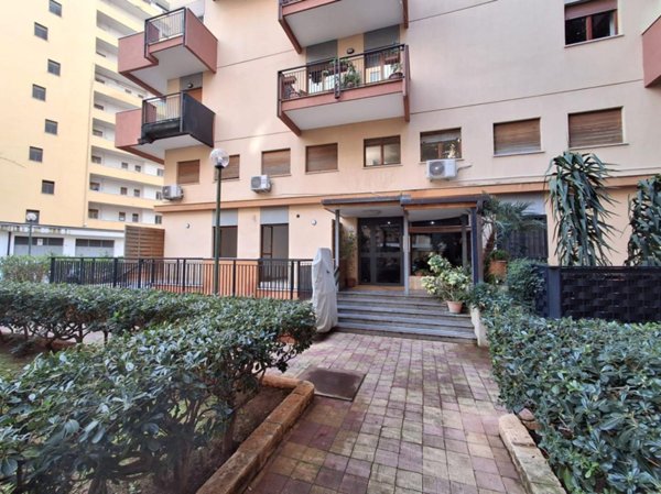 locale commerciale in affitto a Palermo in zona Resuttana