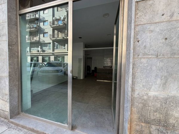 locale commerciale in affitto a Palermo in zona Libertà