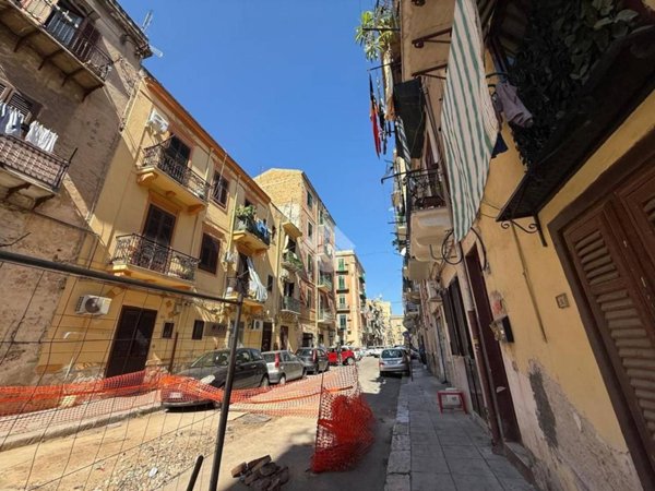 appartamento in affitto a Palermo in zona Montegrappa / Santa Rosalia