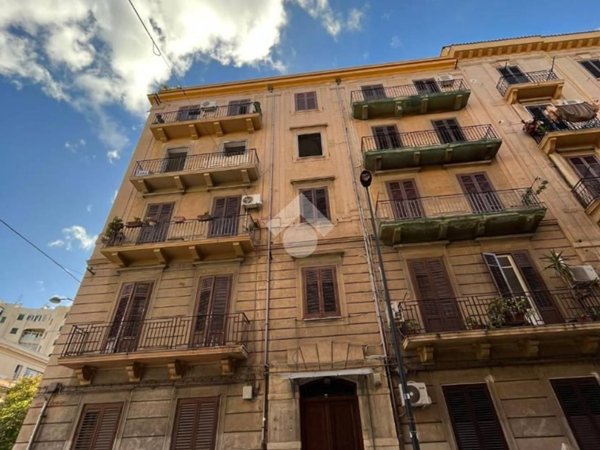 appartamento in affitto a Palermo in zona Montegrappa / Santa Rosalia