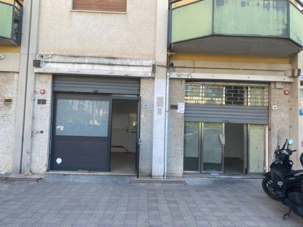 locale commerciale in affitto a Palermo in zona Malaspina/Palagonia