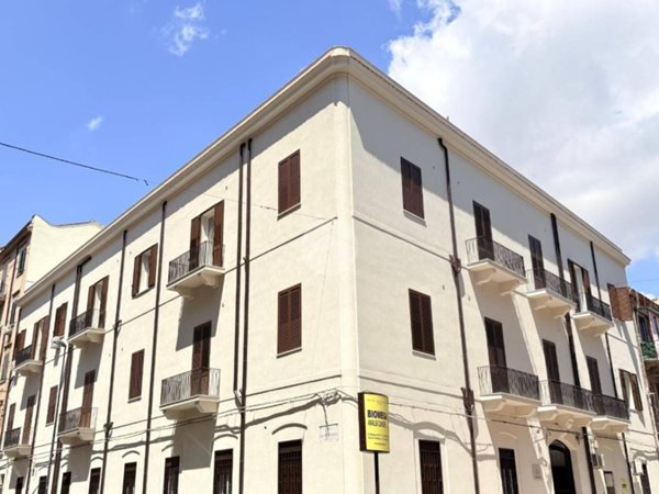 appartamento in affitto a Palermo in zona Montegrappa / Santa Rosalia