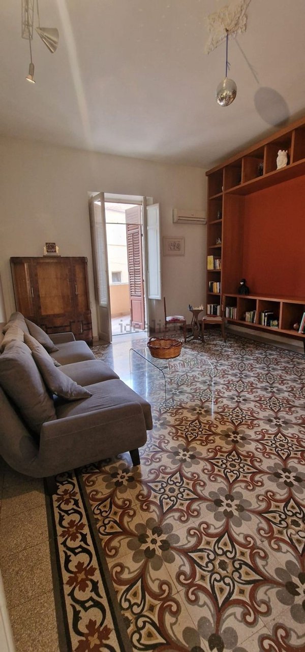 appartamento in affitto a Palermo in zona Politeama