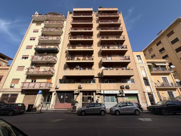 ufficio in affitto a Palermo in zona Montepellegrino