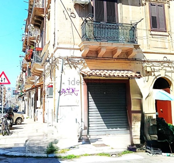 locale commerciale in affitto a Palermo in zona Malaspina/Palagonia