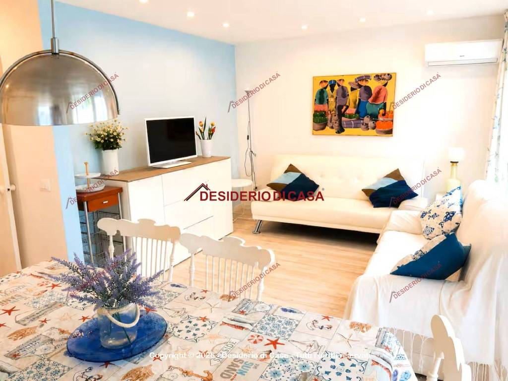 casa indipendente in affitto a Palermo in zona Mondello