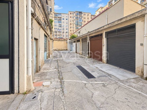 locale commerciale in affitto a Palermo in zona Libertà