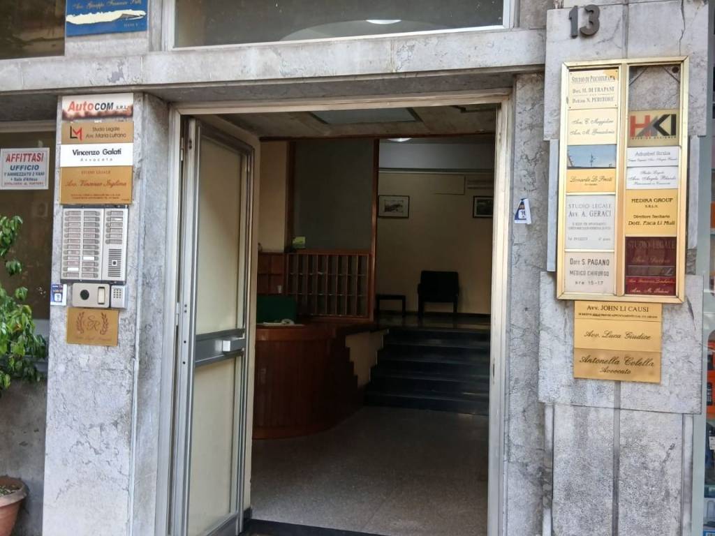 ufficio in affitto a Palermo in zona Zisa