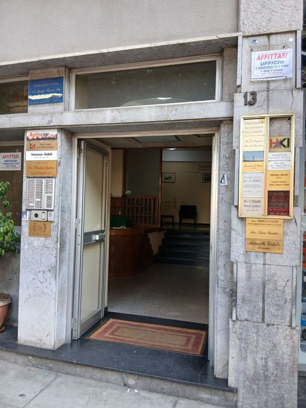 ufficio in affitto a Palermo in zona Politeama