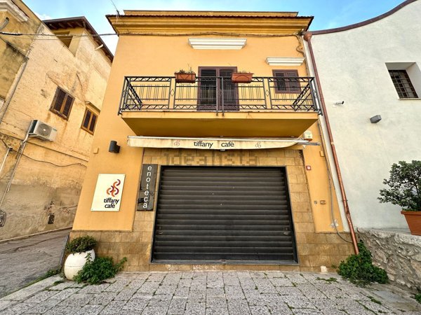 locale commerciale in affitto a Partinico