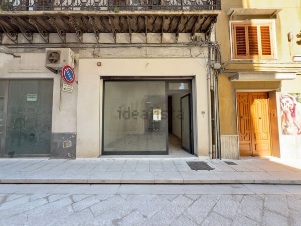 locale commerciale in affitto a Partinico