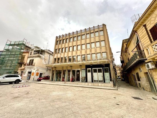 ufficio in affitto a Partinico