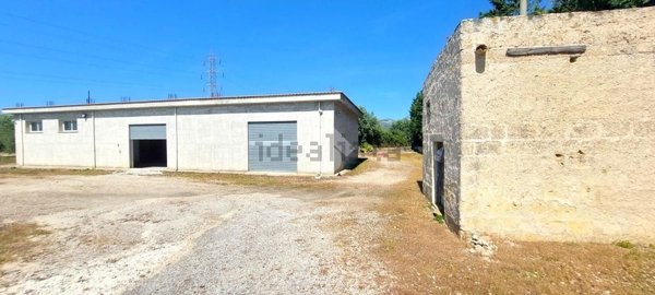 capannone in affitto a Partinico
