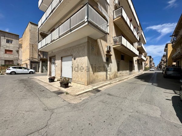 casa indipendente in affitto a Partinico