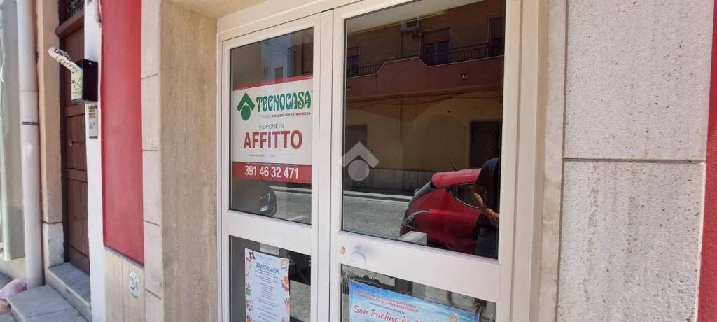 negozio in affitto a Partinico